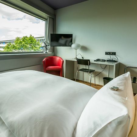 Dasbreitehotel Am Rhein Basel Ngoại thất bức ảnh