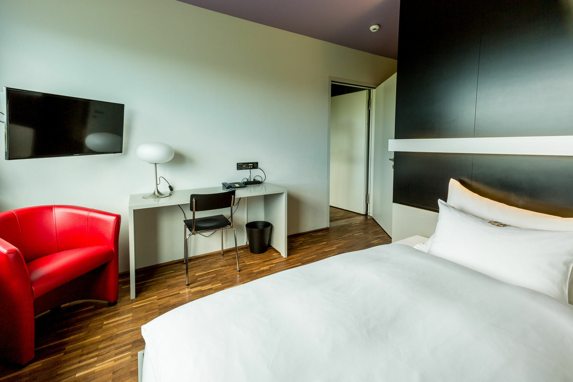 Dasbreitehotel Am Rhein Basel Ngoại thất bức ảnh